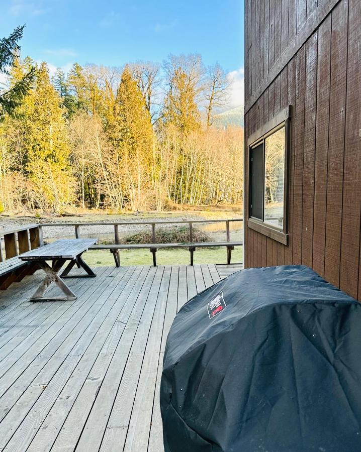 פקווד Waterfront Cabin At White Pass And Mount Rainier National Park מראה חיצוני תמונה